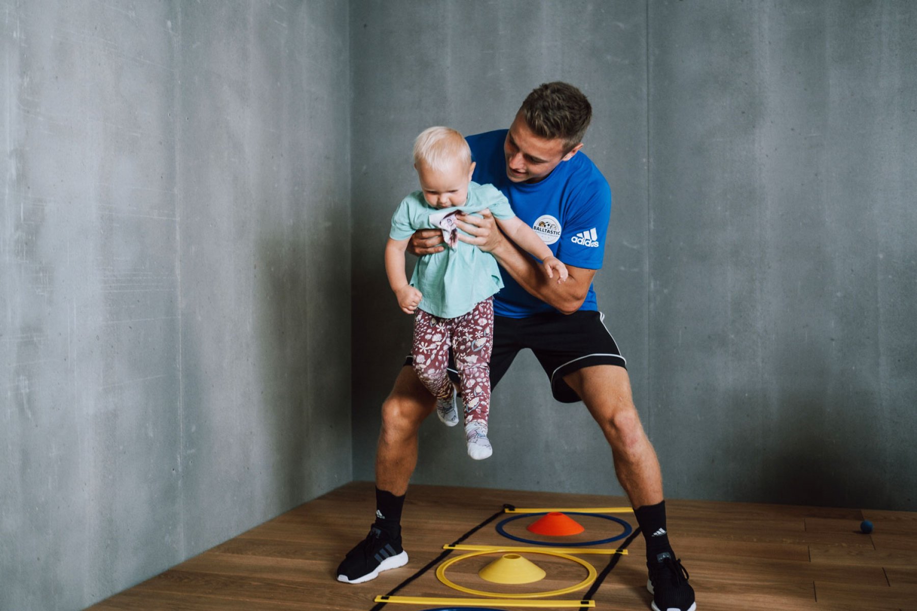 DGJMuu Fahrrad Kindersitz Vorne - Abnehmbar Mit Pedalen Für Kinder 2-4 Jahre Bis 20kg