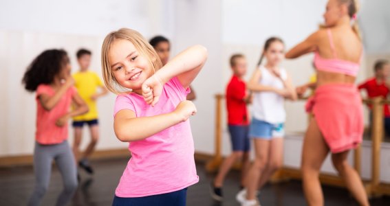 Kinder tanzen Zumba