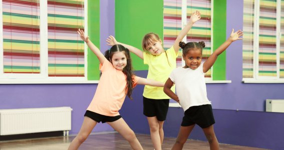 Kinder tanzen Zumba