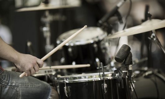 Schlagzeugunterricht für Jugendliche
