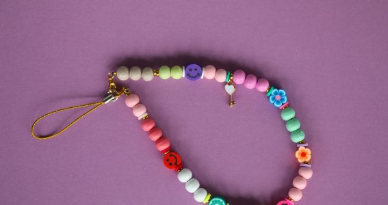 Bunte Handyschmuck