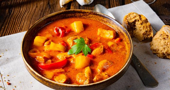 Veganes Gulasch