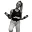 Die Kursanbieterin Tina vom Mama Fitness Club Frau macht Fitness