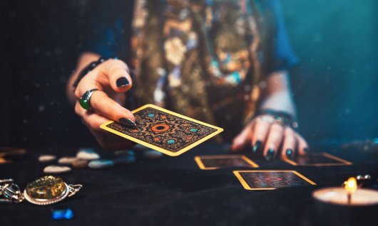 Lernen, wie das Kartenlegen funktioniert