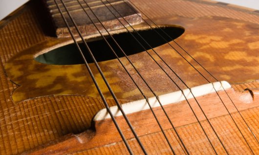 Mandolinenunterricht für Kinder Bildausschnitt einer Mandoline