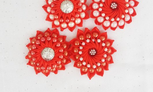 Blumenrad aus Perlen