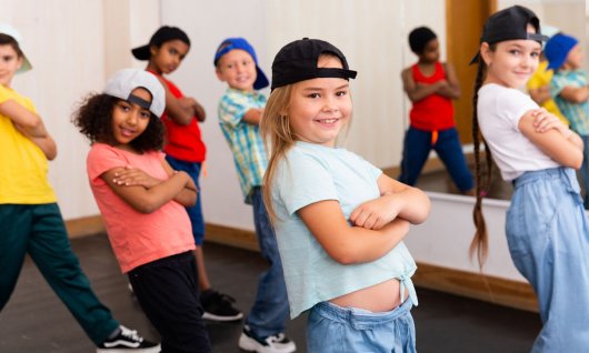 Kinder tanzen Hip Hop