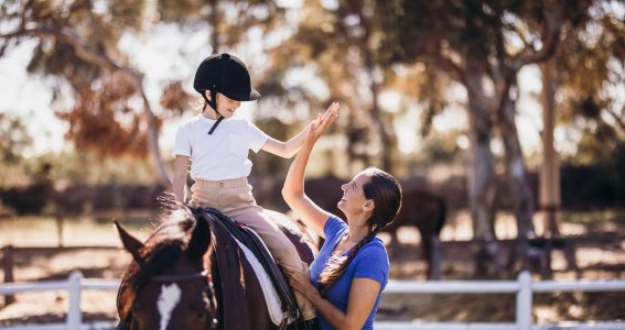 Sicher und mit Spaß reiten lernen