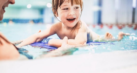 Ferien | Intensivkurs Kinderschwimmkurs Anfänger | Kinder 5-9 Jahre | Sendling-Westpark