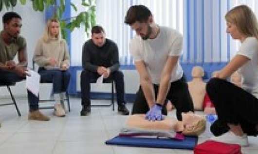 Erste Hilfe Kurs | Erwachsene | Niederkassel Erste Hilfe Kurs | Erwachsene | Niederkassel