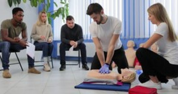 Erste Hilfe Kurs | Erwachsene | Niederkassel