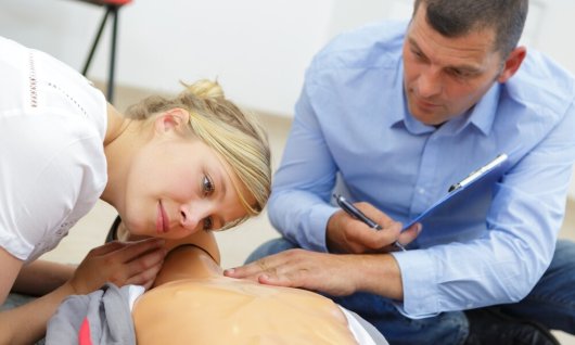 Erste Hilfe Kurs | Erwachsene | Siegburg