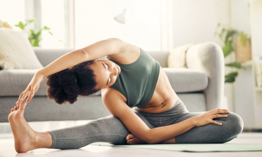 Online | Relax & Stretch Yoga | Erwachsene