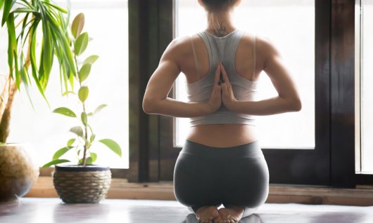 Get Strong - Yoga Core Play | Erwachsene | Friedrichstadt