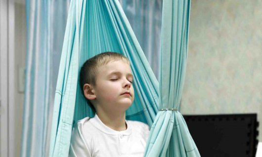 Flying Monster Aerial Yoga | Kinder 8-14 Jahre | Pempelfort