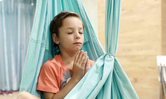 Flying Monster Aerial Yoga Anfänger | Kinder 5-10 Jahre | Pempelfort