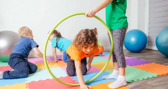 Krabbelmonster spielen und bewegen  | Kinder 1-3 Jahre, Erwachsene | Pempelfort