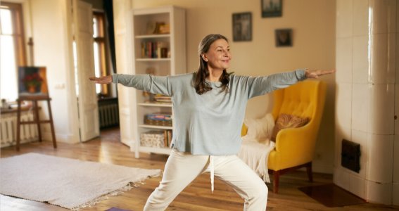 Online | Yoga auf Englisch | Erwachsene