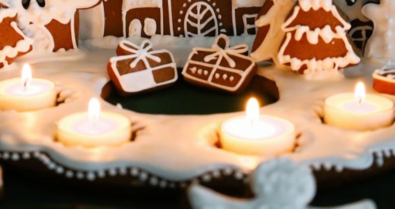 Backkurs: Lebkuchen-Adventskranz | ERWACHSENE | Online