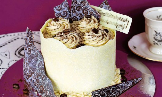 Backkurs: Schoko-Espresso-Torte mit Schokodruck | Erwachsene | Online