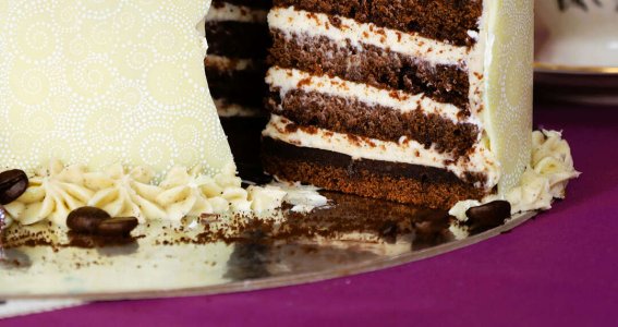 Backkurs: Schoko-Espresso-Torte mit Schokodruck | Erwachsene | Online