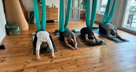 Aerial Yoga | Erwachsene | Pempelfort
