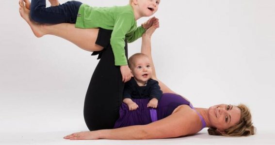 Fitness Kurs: Ganzkörper-Fitness für Mütter | Mamas | Online