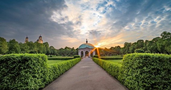 Das Spiel: Jagd durch die Zeit | Zeitreise-Rallye | 10  - 99 Jahre | München
