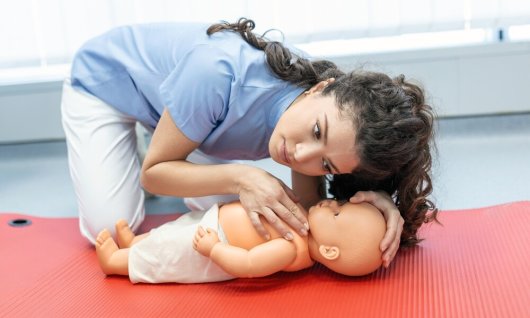 Erste Hilfe am Säugling & Kind | Eltern | Neustadt-Süd