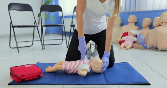 Erste-Hilfe-Kurs am Babys und Kinder | Eltern | Eichlinghofen