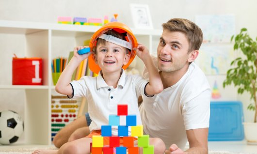 Schönste Papa-Kind Zeit | 3 Monate - 1 Jahr | Eichlinghofen Schönste Papa-Kind Zeit | 3 Monate - 1 Jahr | Eichlinghofen