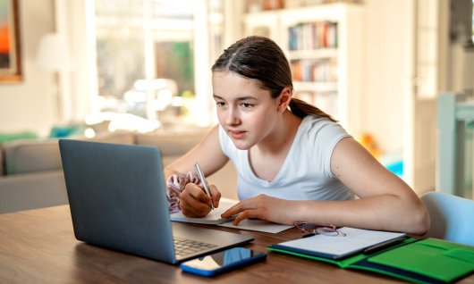 Türkisch-Sprachkurs für Anfänger | 13  - 17 Jahre | Online