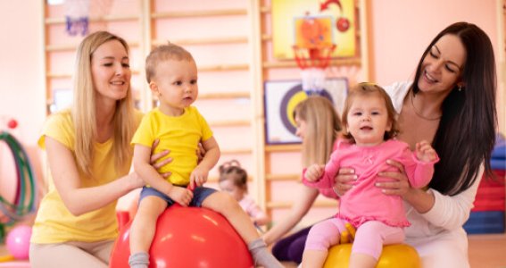 Kinderturnkurse Minis | 1  - 2 Jahre | Innenstadt