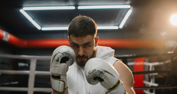 Kampfsport: Klassisches Boxen für Fortgeschrittene | Erwachsene | Mitte