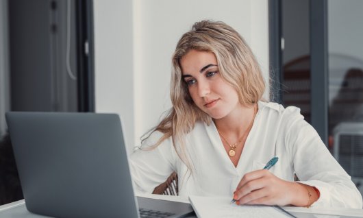 Online Deutsch Abendkurse und Privatunterricht | Erwachsene | Online Online Deutsch Abendkurse und Privatunterricht | Erwachsene | Online