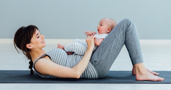 Postnatal Yoga  Kurse nach der Geburt | Mamas | Düsseldorf