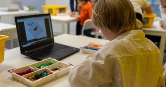 Spannende Robotik-Kurse für Kinder | 8  - 9 Jahre | Moosach