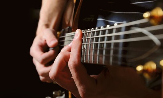 Gitarrenunterricht: Gezupft - Fingerstyle | 6  - 99 Jahre | Gronau