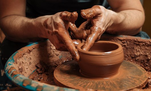 Drehscheiben-Zauber: Töpfern für Einsteiger | Erwachsene | Cracau