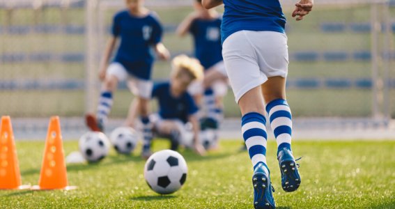 Herbstferien: Fußballcamp Grün-Weiß Brauweiler | 8  - 10 Jahre | Brauweiler