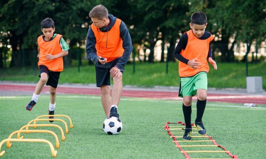 Sommerferien: Schäl sick Fußballcamp | 9  - 12 Jahre | Poll