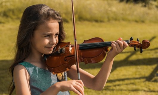 Streichinstrumente-Unterricht (Violin, Cello…) | 5  - 11 Jahre | Altstadt-Lehel Streichinstrumente-Unterricht (Violin, Cello…) | 5  - 11 Jahre | Altstadt-Lehel