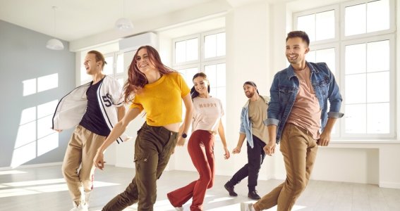 Movement Class by Nastya | Erwachsene | Moosach
