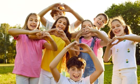 Osterferien: Frankfurt Englisch Teen Camp | 12  - 16 Jahre | Sachsenhausen Osterferien: Frankfurt Englisch Teen Camp | 12  - 16 Jahre | Sachsenhausen