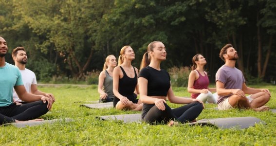 Outdoor Power Yoga | Erwachsene | Ludwigsvorstadt-Isarvorstadt