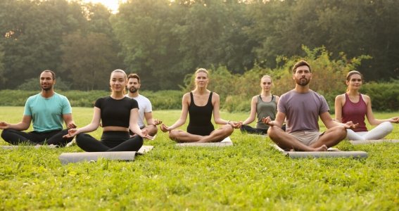 Outdoor Power Yoga | Erwachsene | Ludwigsvorstadt-Isarvorstadt