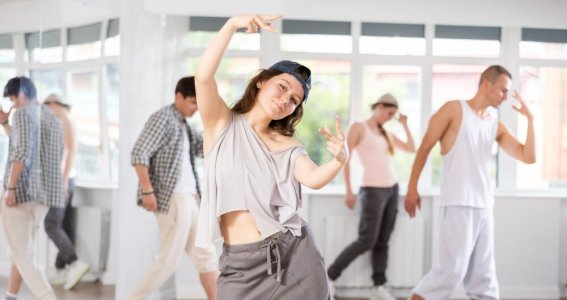 Poppin&Lockin Tanz | 16  - 99 Jahre | Au-Haidhausen