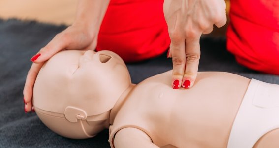Erste Hilfe für Babys und Kinder Kurse | Erwachsene | Ludwigsvorstadt-Isarvorstadt