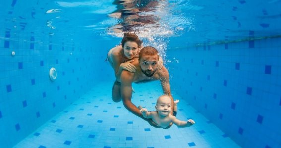 Pfingstferien: Babyschwimmen mit 2 Begleitungen | 6  - 8 Monate | Pasing-Obermenzing