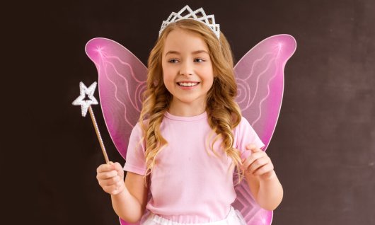 Workshop: Magische Glitzerschürzen | 3  - 12 Jahre | Heddernheim Workshop: Magische Glitzerschürzen | 3  - 12 Jahre | Heddernheim